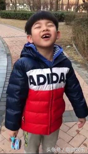 10岁安吉近照曝光,安吉年轻时最帅的照片