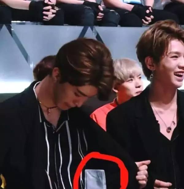 justin范丞丞蔡徐坤合作舞台,范丞丞蔡徐坤黑白