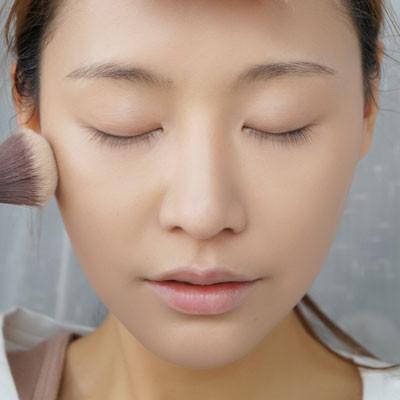 如何使用bb霜的方法及图解,bb霜怎么涂抹自然吸收