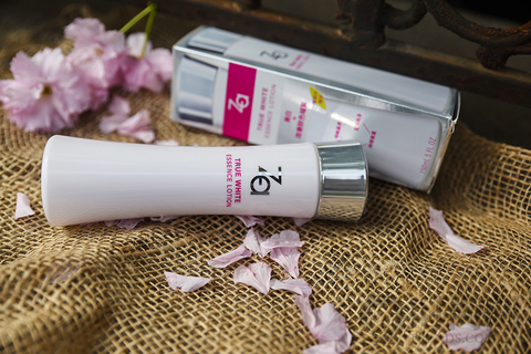 za姬芮新焕真皙美白气垫修颜霜,姬芮za真皙美白隔离霜