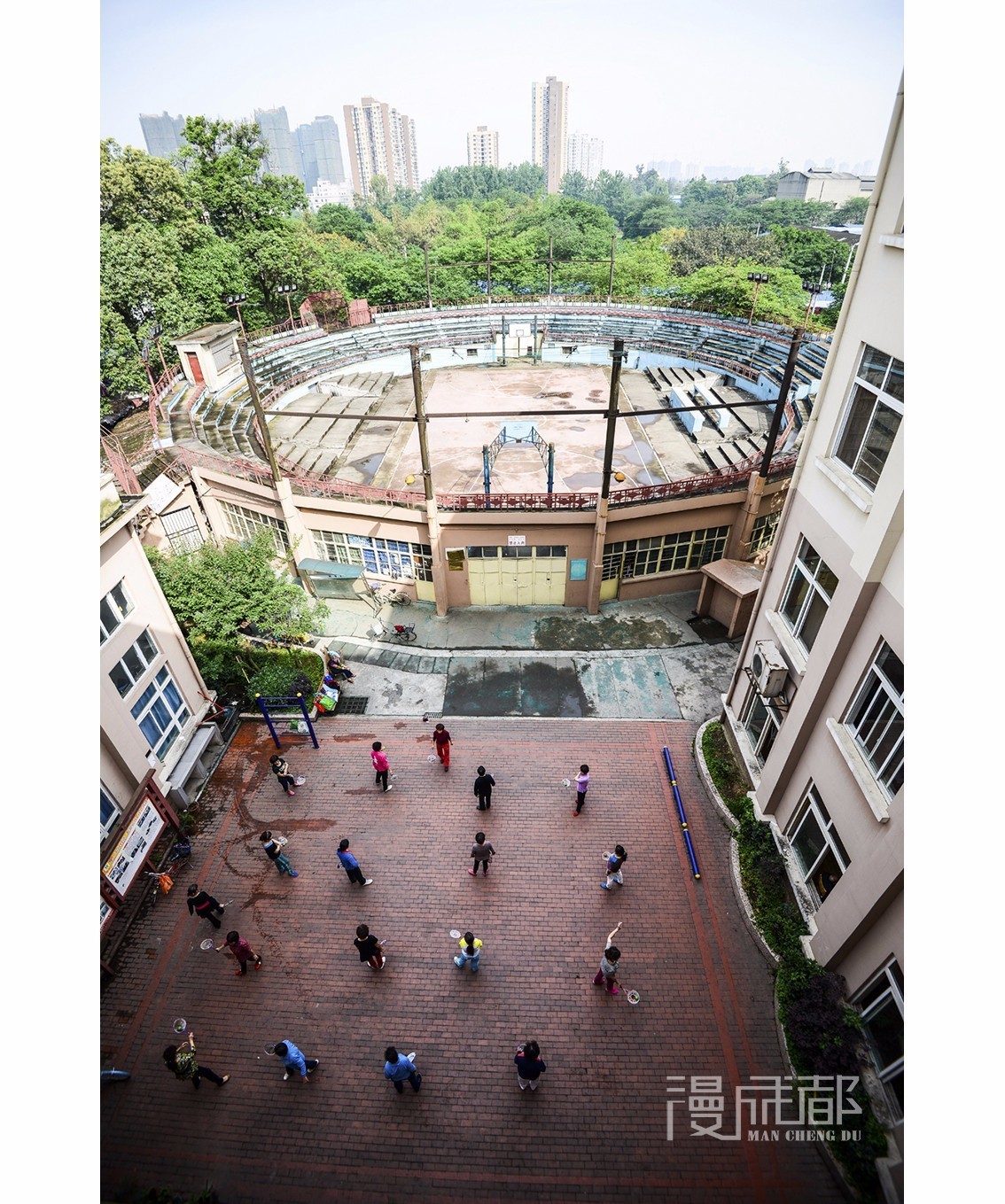 它们承载好多成都人的记忆,让我们一起来保护这些老工业建筑吧!