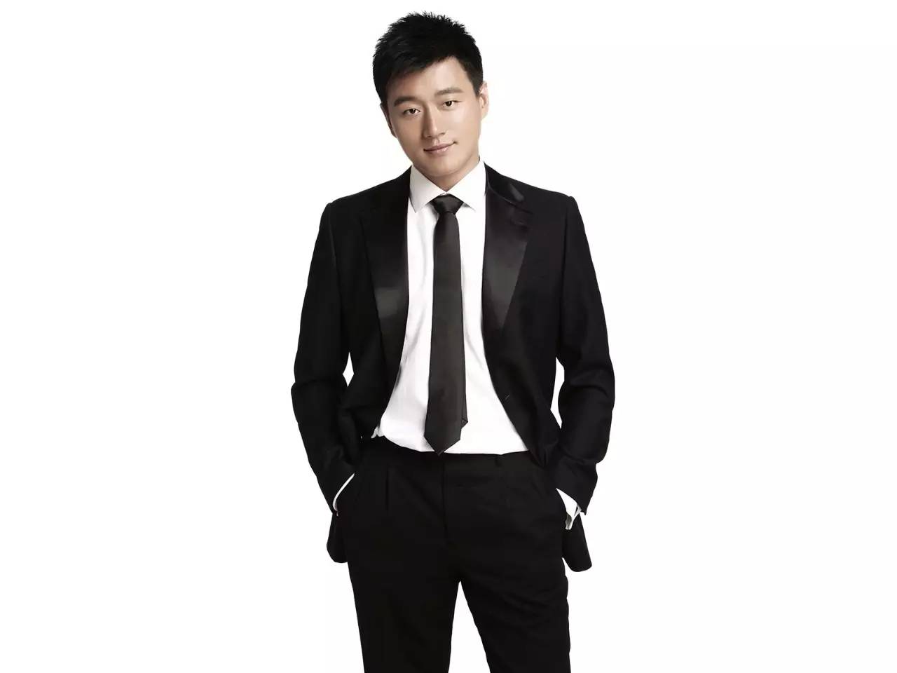 “轻”时尚精英“范儿”，新秀丽推出全新系列商务软箱诠释职场新人类