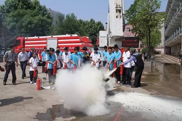 消防应急抢险演习,消防防灾联合演练