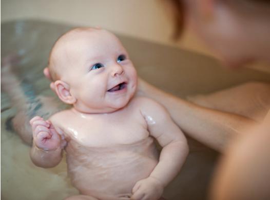 宝宝皮肤护理小知识,夏季宝宝皮肤护理