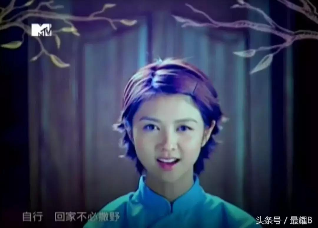 37岁的F小姐出道15年,不管怎么努力就是不红