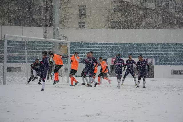 鐑熷彴瓒崇悆鑱旇禌绮惧僵杩涚悆闆嗛敠,鐑熷彴瓒崇悆鑱旇禌闆嗛敠