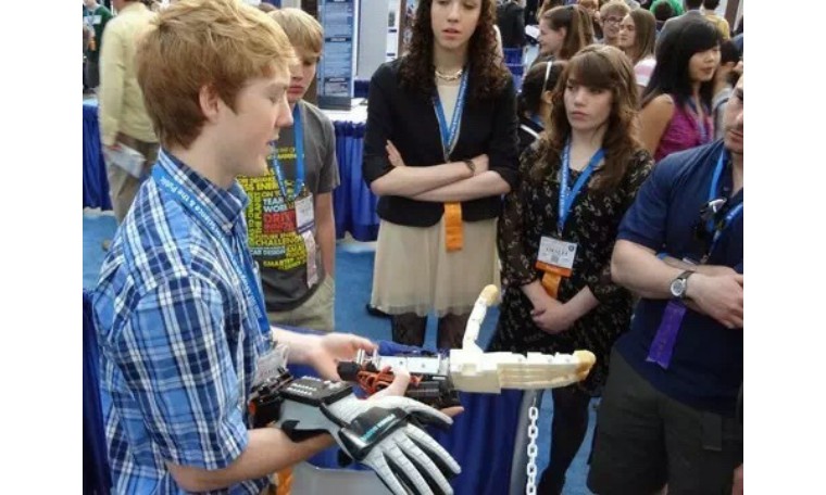 玩乐高的男孩聪明吗,玩乐高积木的男孩