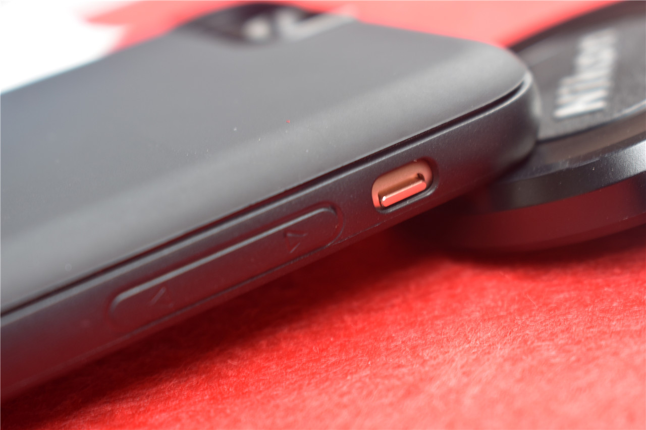 图拉斯超薄充电宝测评,图拉斯充电宝评测视频