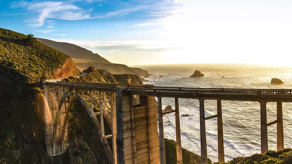 这才是绝无仅有的自驾游：租一辆稀有经典古董车踏上梦幻之旅