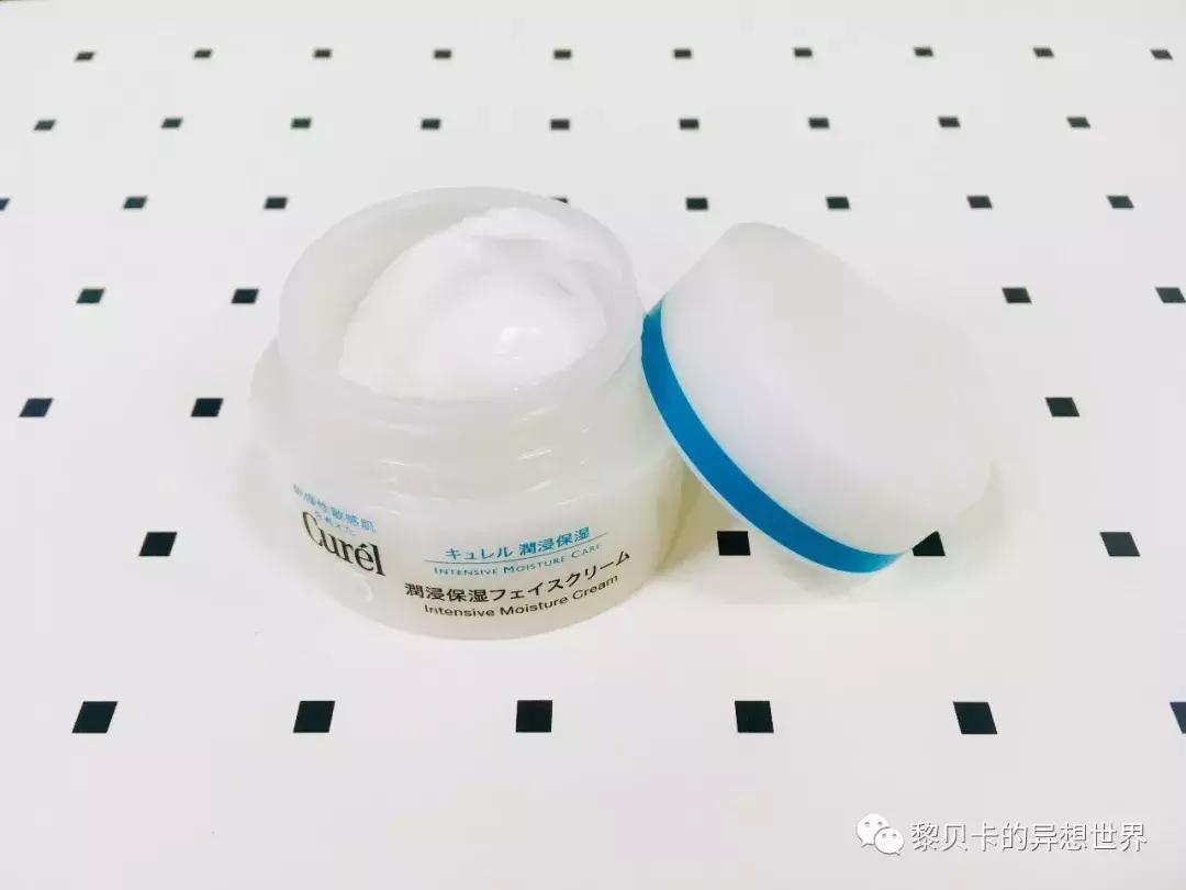 油痘皮肤毛孔粗大适合什么护肤品,毛孔粗出油长痘用什么大牌护肤品