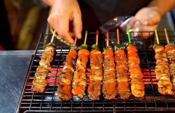 沉迷撸串不能自拔？有了皇后锅自己在家也能做