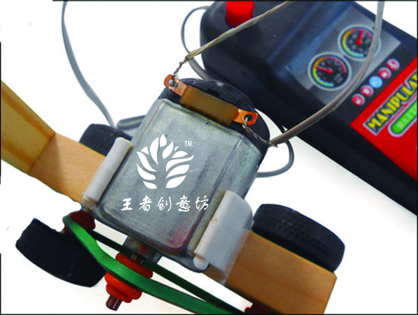 王者创意坊（玩具制作）：一个适合带小朋友一起制作的有线遥控车