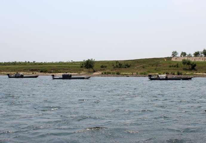 中朝边境美丽的风景,中朝边境桃花盛开的地方