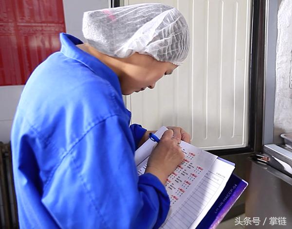 一份快餐会让你一天都高兴不起来,一份快餐引起的心酸