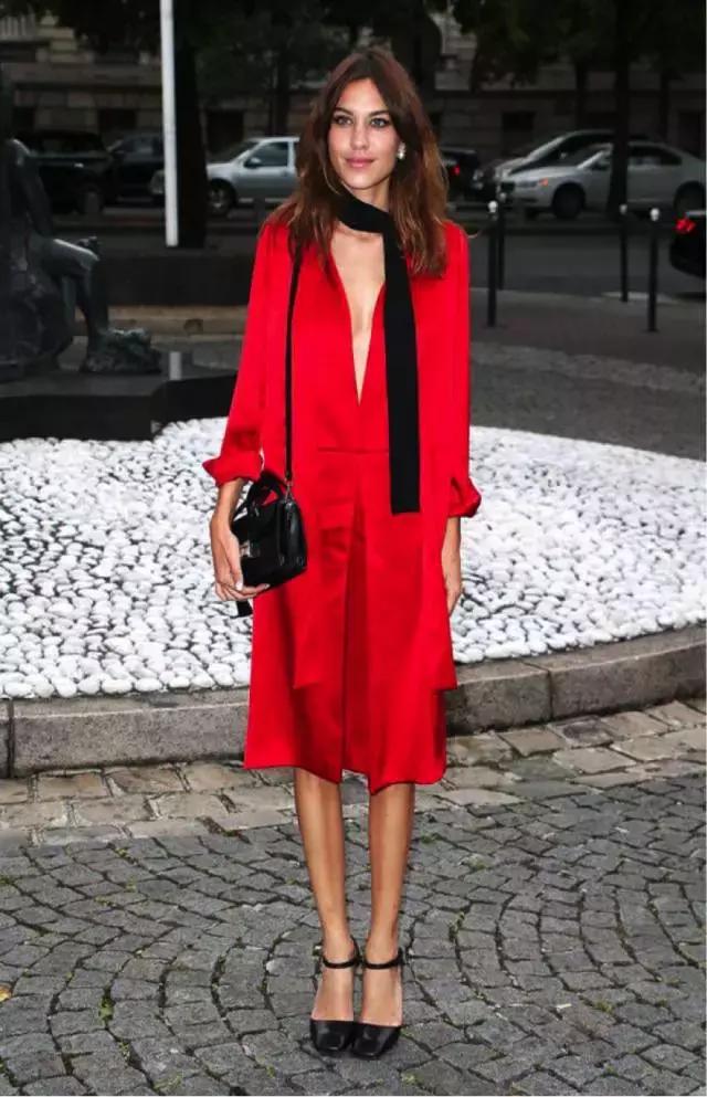 给女人一根领带,*绑捆**她的一世嚣张