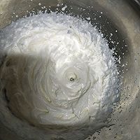 小白兔粉红色草莓蛋糕,粉红色草莓蛋糕