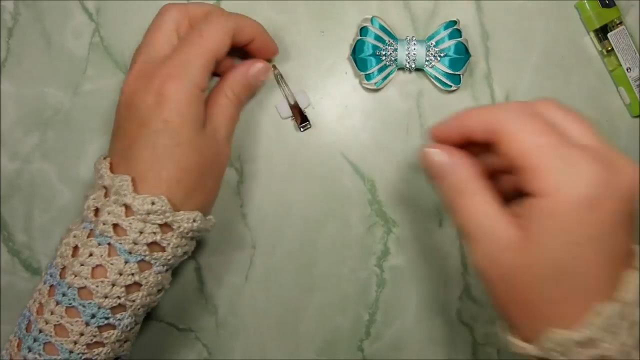 手工蝴蝶结发卡丝带黑色,如何用丝带编蝴蝶结发卡