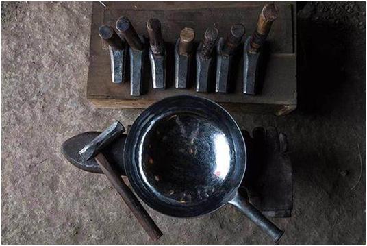 章丘铁锅哪个店铺是正品 (正品章丘铁锅在哪里可以买到)