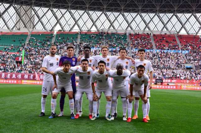 卡卡为何再次离开米兰,卡卡为什么离开足坛