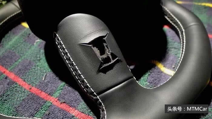 奥迪a3改装方向盘拆装,奥迪a3改装方向盘翻毛皮