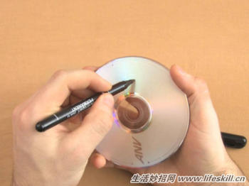 vcd光盘划伤磨损能修复吗,如何修复被划伤的cd光盘