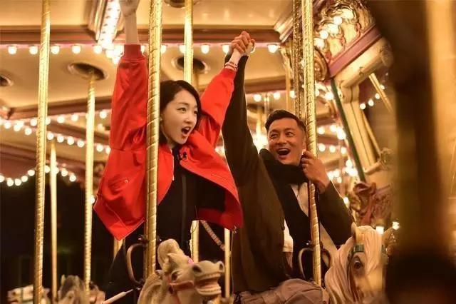 他约我去迪士尼宇宙CP旋转木马杀你的心脏受得了吗