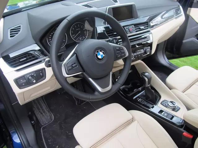 2020款宝马x1空间实测视频,15款宝马x1空间