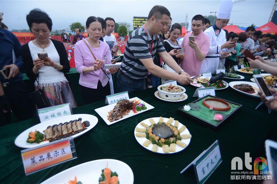 湖南湘菜厨王争霸赛视频,湘菜厨王争霸赛2017视频