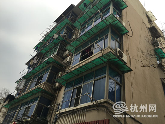 武林商圈这些房间朝南的住户为什么如此期盼下雨？