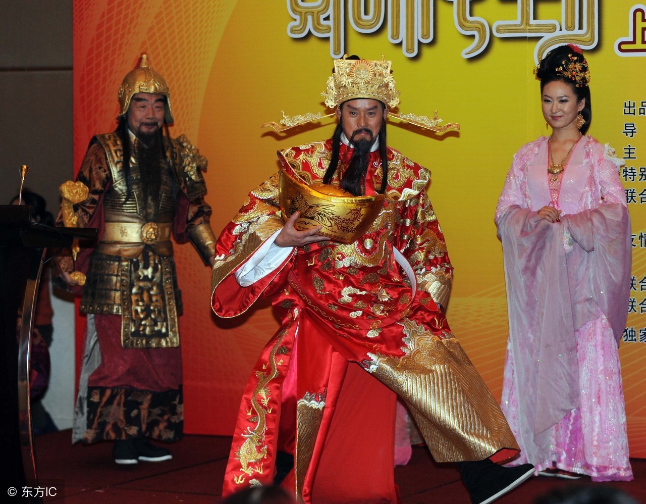 12生肖婚配歌诀老鼠兔子不成婚,民间流传12生肖婚配歌诀准的可怕