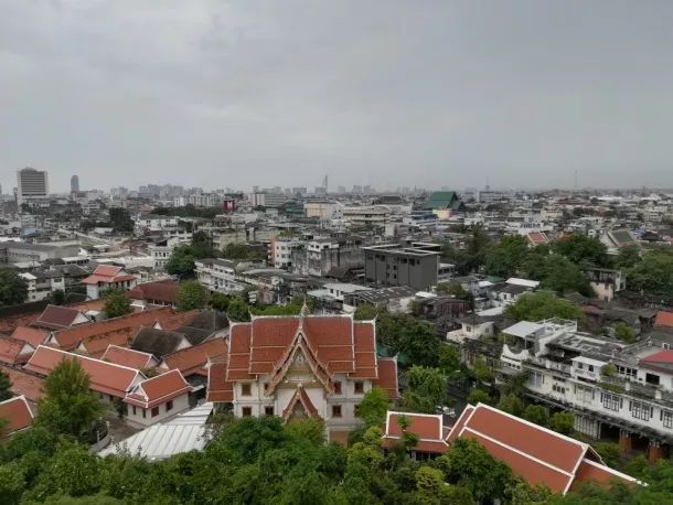 君行体验官专栏丨他在佛之国度,邂逅了一场浪漫