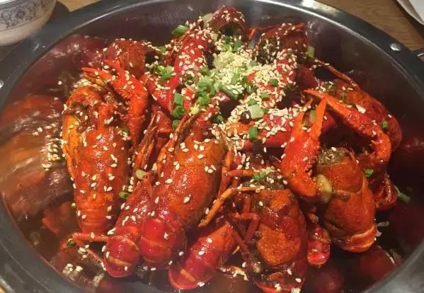 第一批吃小龙虾视频,第一个吃小龙虾的人