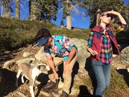 半个世纪前的铁皮箱，打开一个陌生人的罗曼史