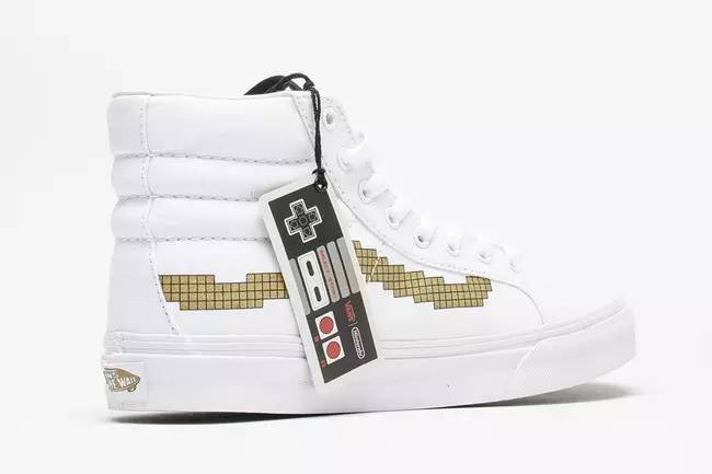 球鞋信息一览|夜光底750Boost、全黑NMD相隔一天发售,要剁脚了