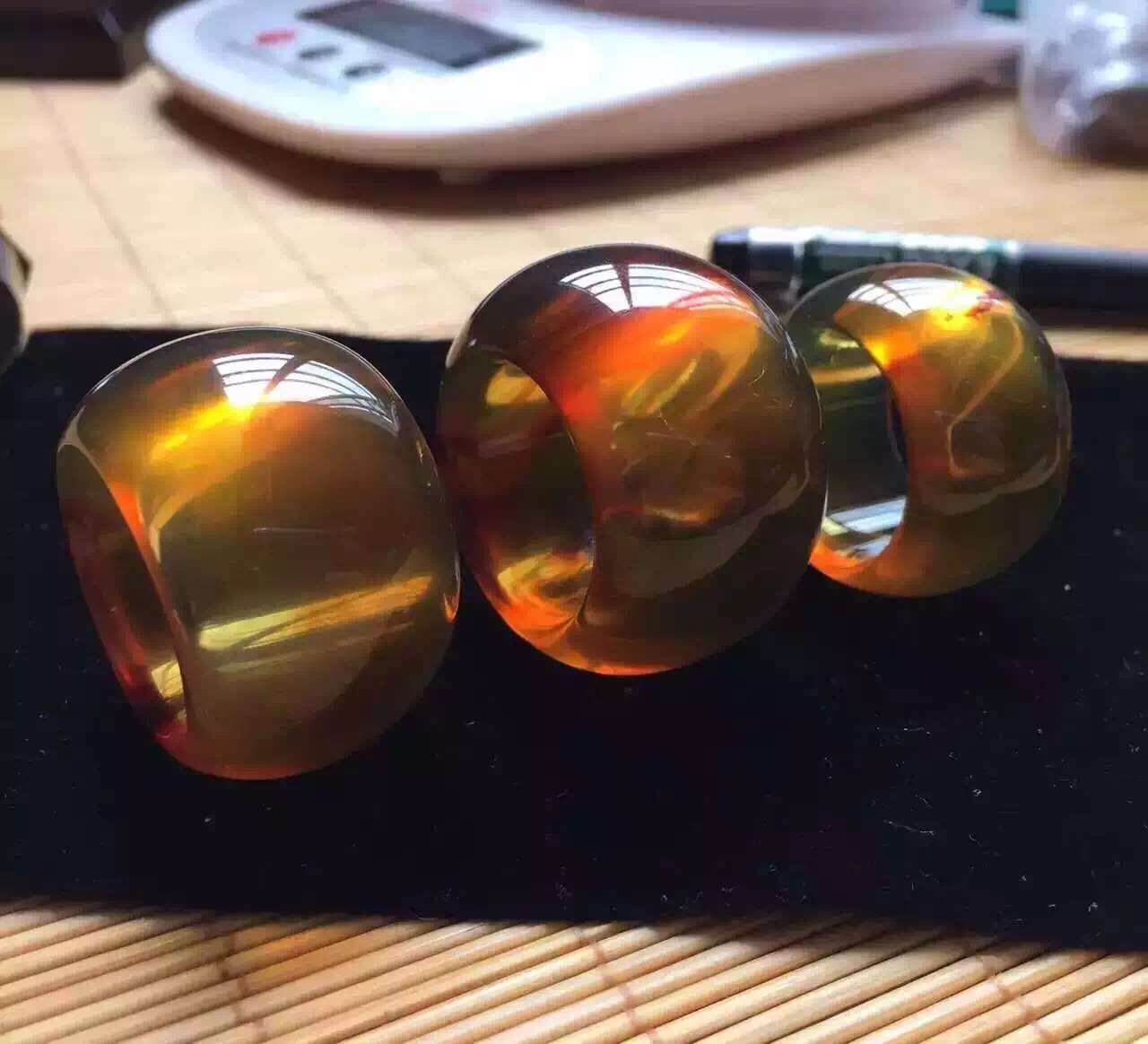 我和琥珀的故事(二) 5月31日新入市琥珀精品赏析和估价