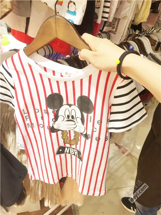 汉正街童装直播间秒杀,汉正街品牌童装直播间