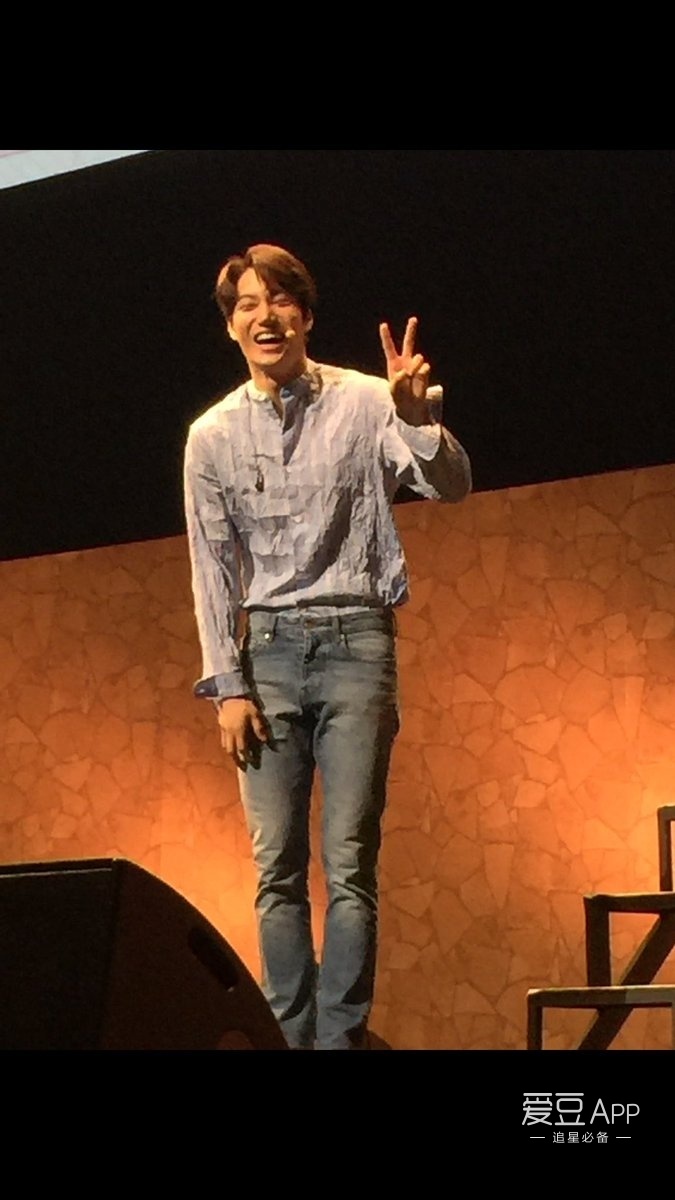 「EXO」「分享」180321今日份撩人撩心的钟仁请问嫉妒的话有药可医吗?