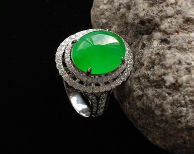 翡翠戒指保养,男戴翡翠戒指有什么讲究