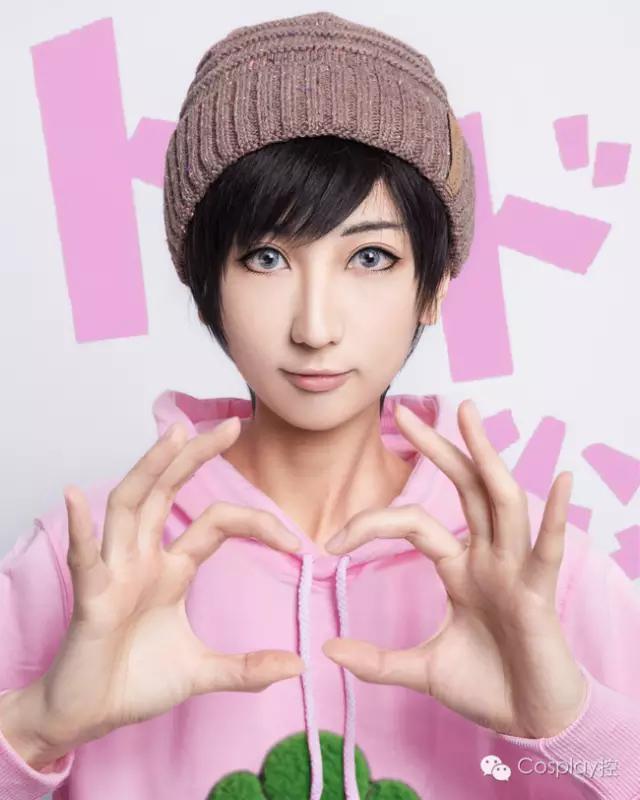 一人六役阿松，sox手势！这是什么我一点也不懂！