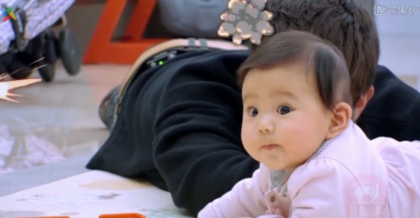 修杰楷咘咘击掌,修杰楷把咘咘逗哭