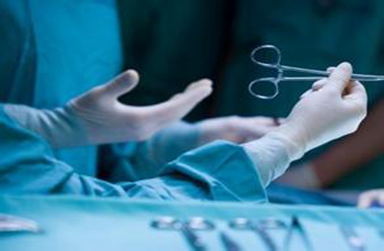 为了能抱孙子，婆婆执意要怀孕5个月的儿媳引产