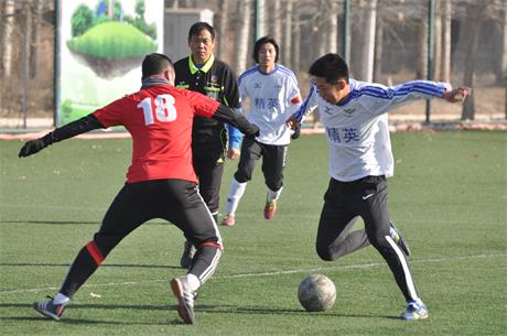 瑜伽山·精英足球队出征索福德华北区比赛首场遗憾告负