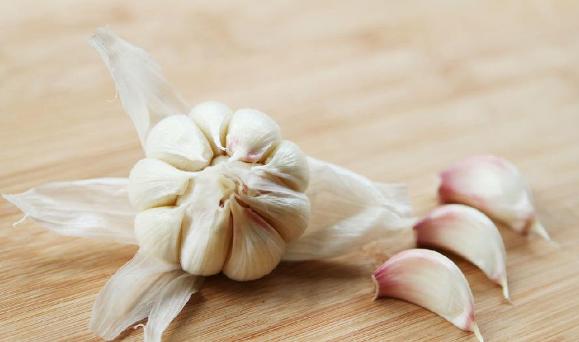 大蒜活血小偏方,大蒜治急症的最佳方法