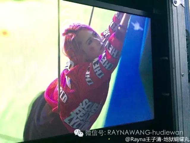 没想到你是这样使尽浑身解数的演员-丸子