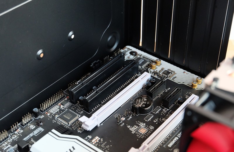 小机箱能装大主板,迷你小机箱装机推荐