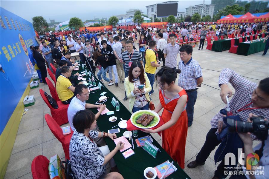 湖南湘菜厨王争霸赛视频,湘菜厨王争霸赛2017视频