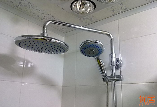 花洒底座一般安装多高,热水器花洒安装离地多高