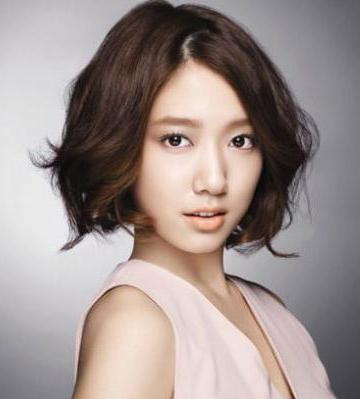 平行双眼皮割成了欧式双眼皮,割了个欧式双眼皮