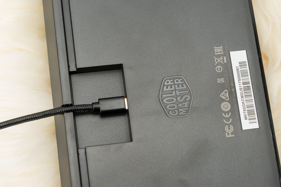 酷冷至尊樱桃红轴键盘,酷冷至尊skg机械键盘