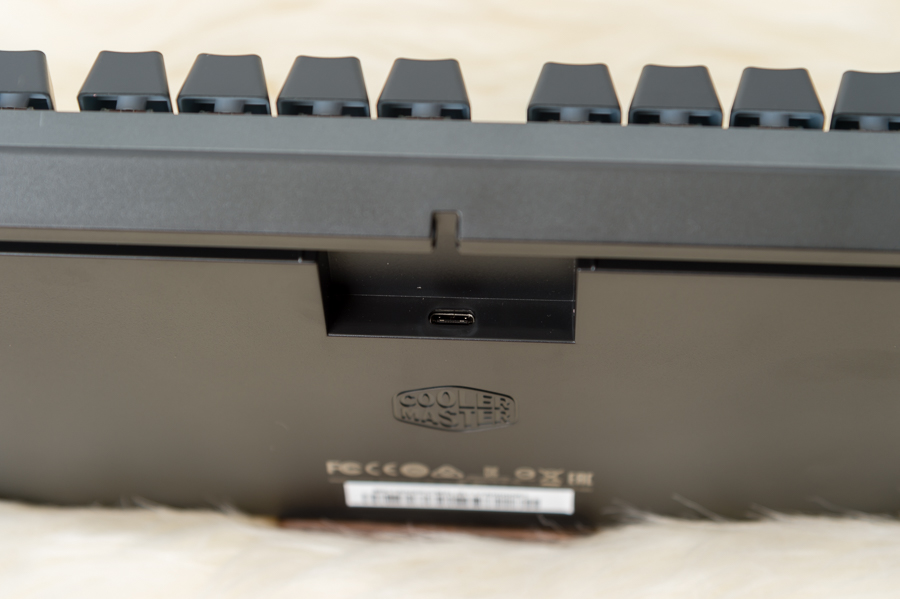 酷冷至尊樱桃红轴键盘,酷冷至尊skg机械键盘